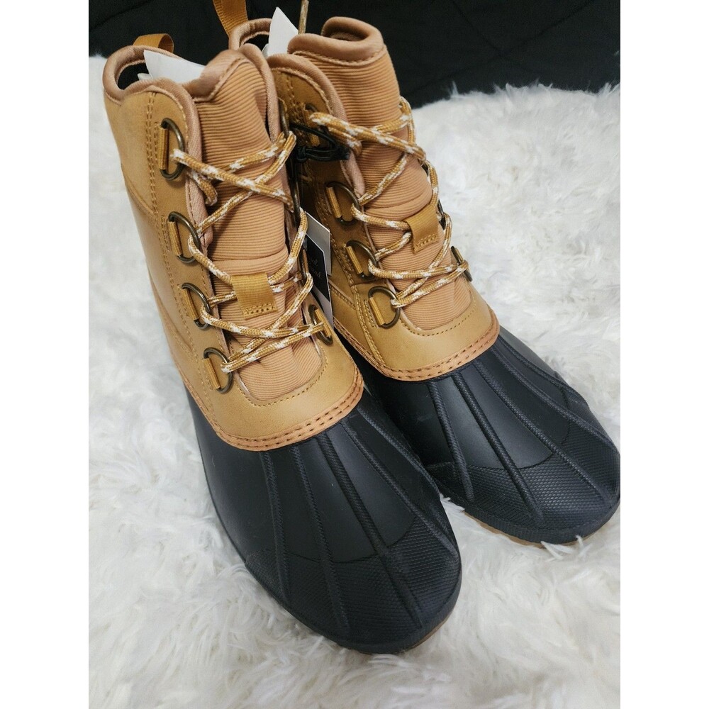 NEW UNIVERSAL THREAD TAN TIFFY DUCK WINTER BOOTS SZ 11